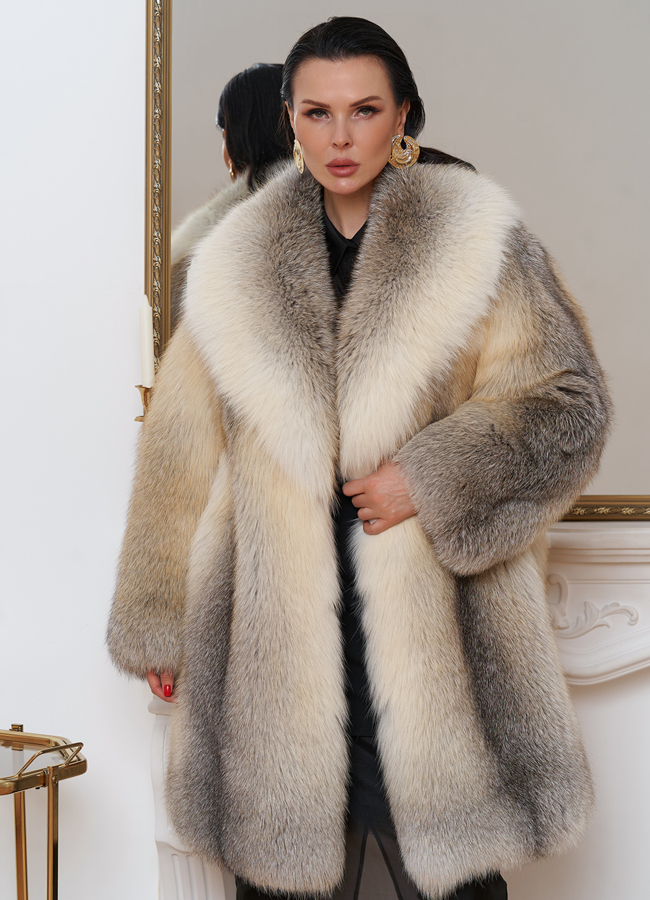 Женская шуба из меха лисы модель № 29458 меха малина