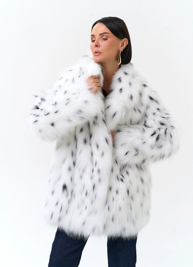 фото Шуба из меха лисы с инкрустацией под рысь модель № 33770