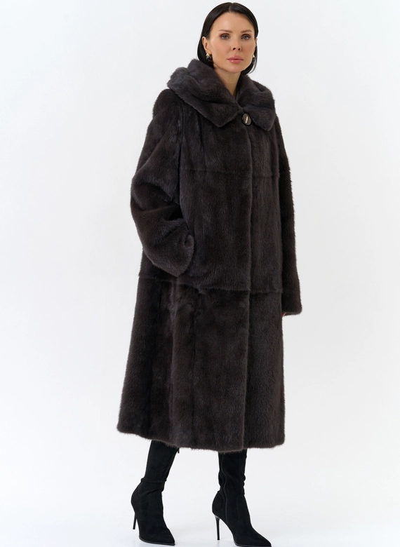 Женская шуба из меха норки  капюшоном
