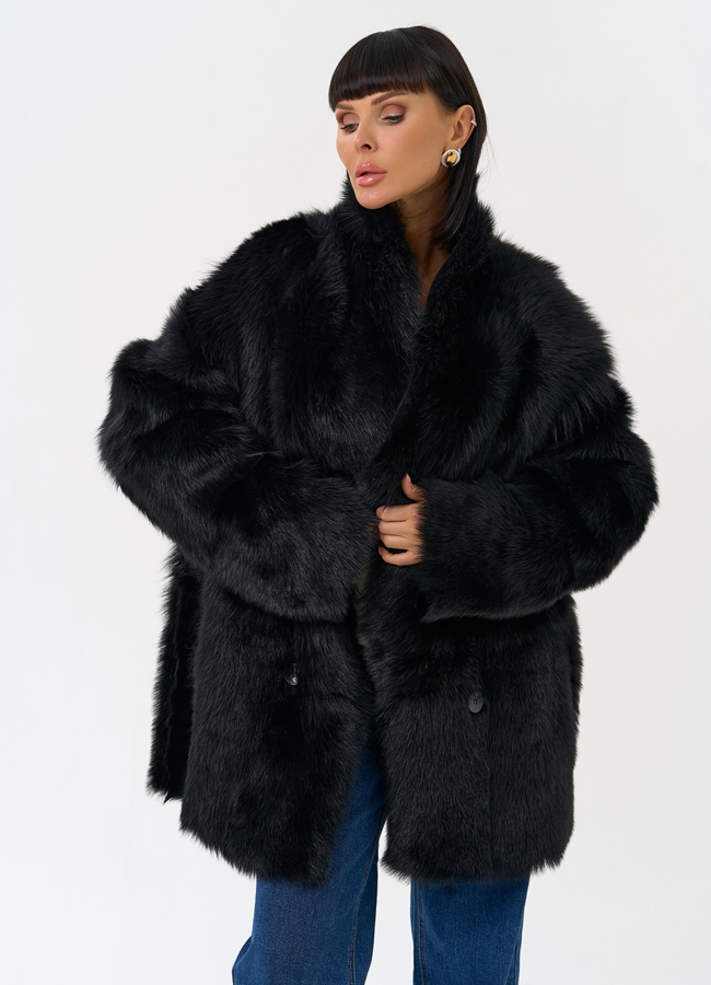 Двухсторонняя дубленка черного цвета с декоративным поясом модель № 31618 универмаг малина