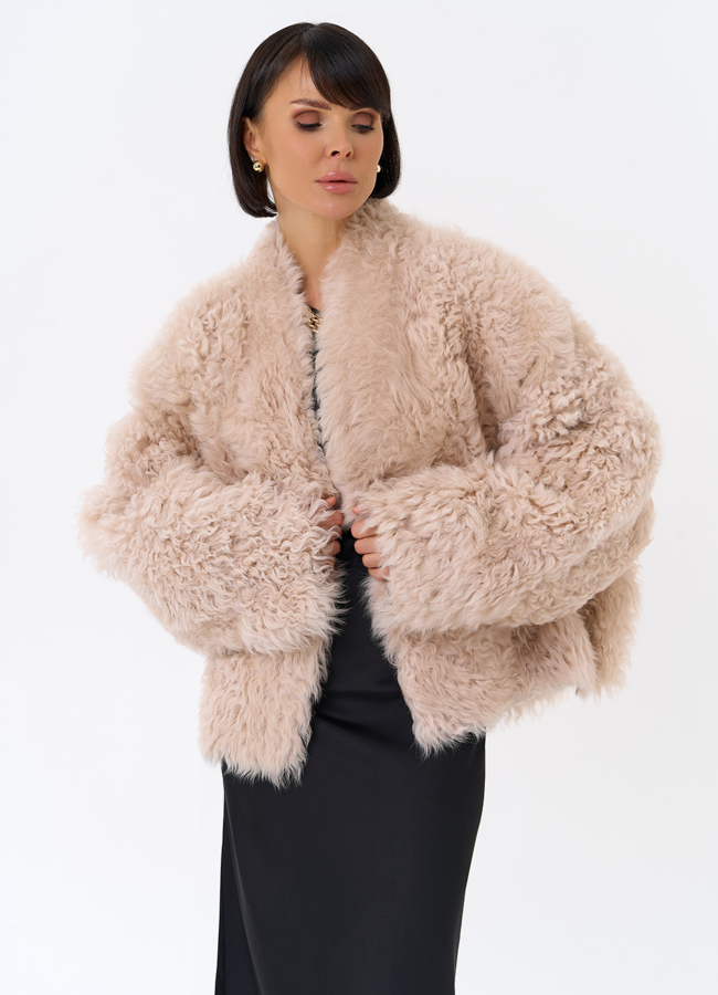 Женская короткая двухсторонняя дубленка  модель № 31854 универмаг малина