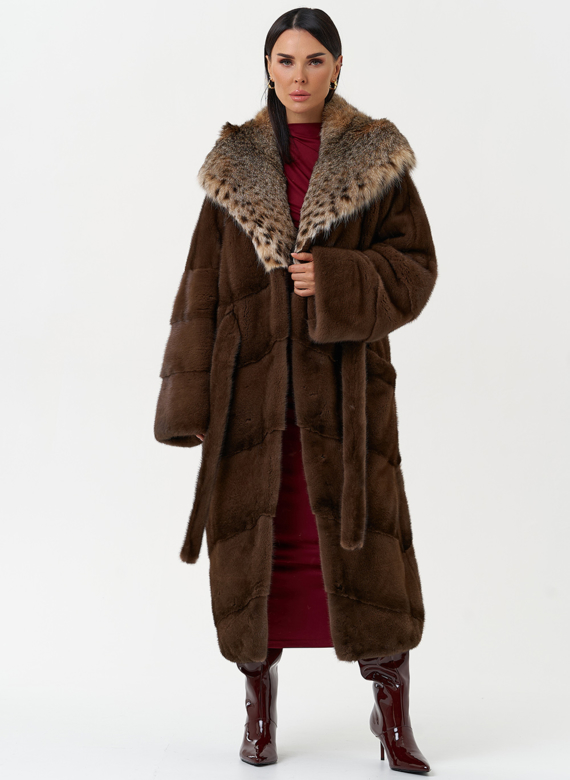 Женская шуба из меха норки с капюшоном из меха рыси
